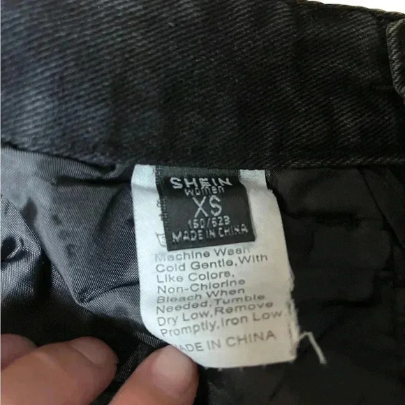 Short Shorts sz XS - Picture 3 of 3